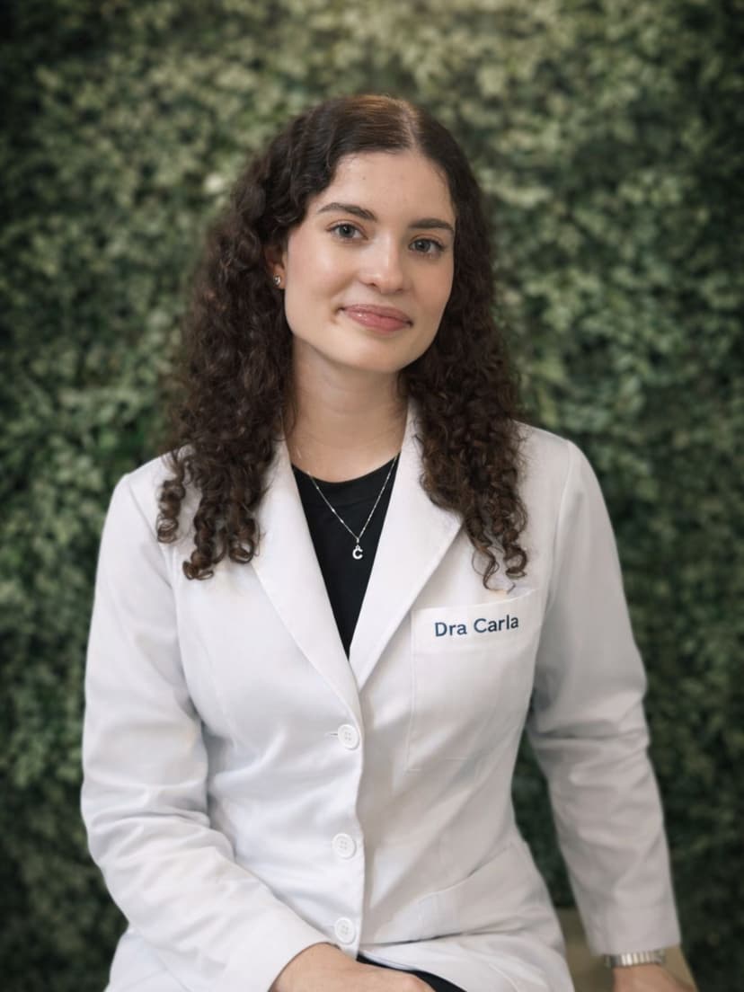 Carla Ferracini - Fisioterapeuta especialista em saúde da mulher na Clínica Amable